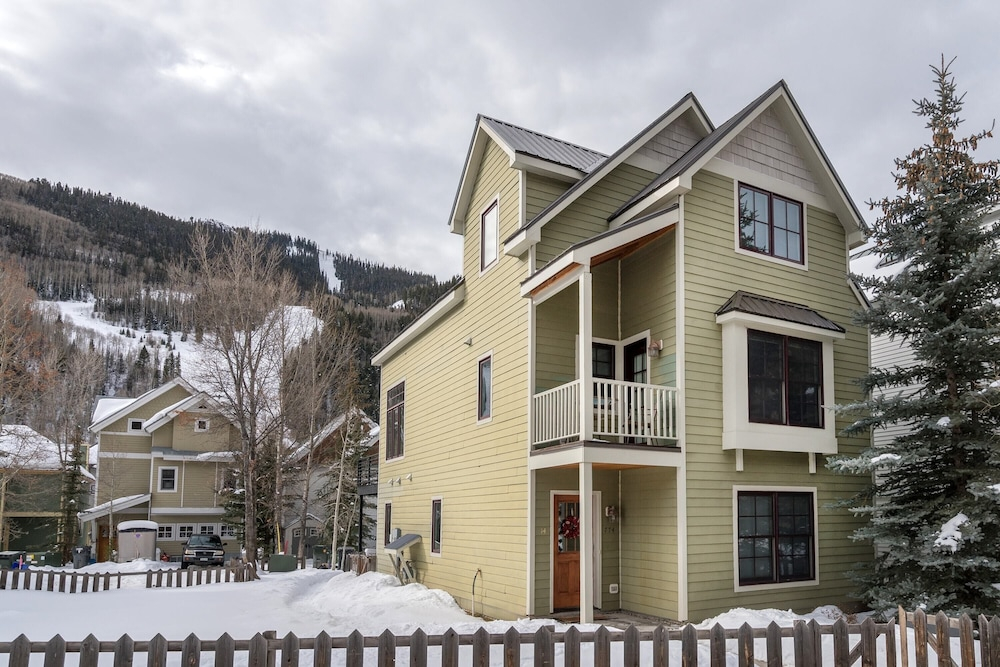 Bachman Village 14 home