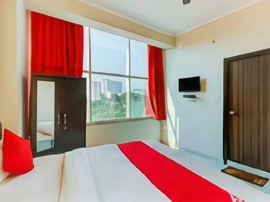 OYO Flagship 75768 Hotel Amaira