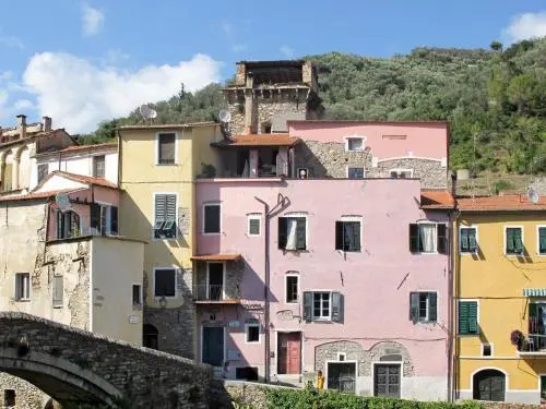 Casa Angela 100s