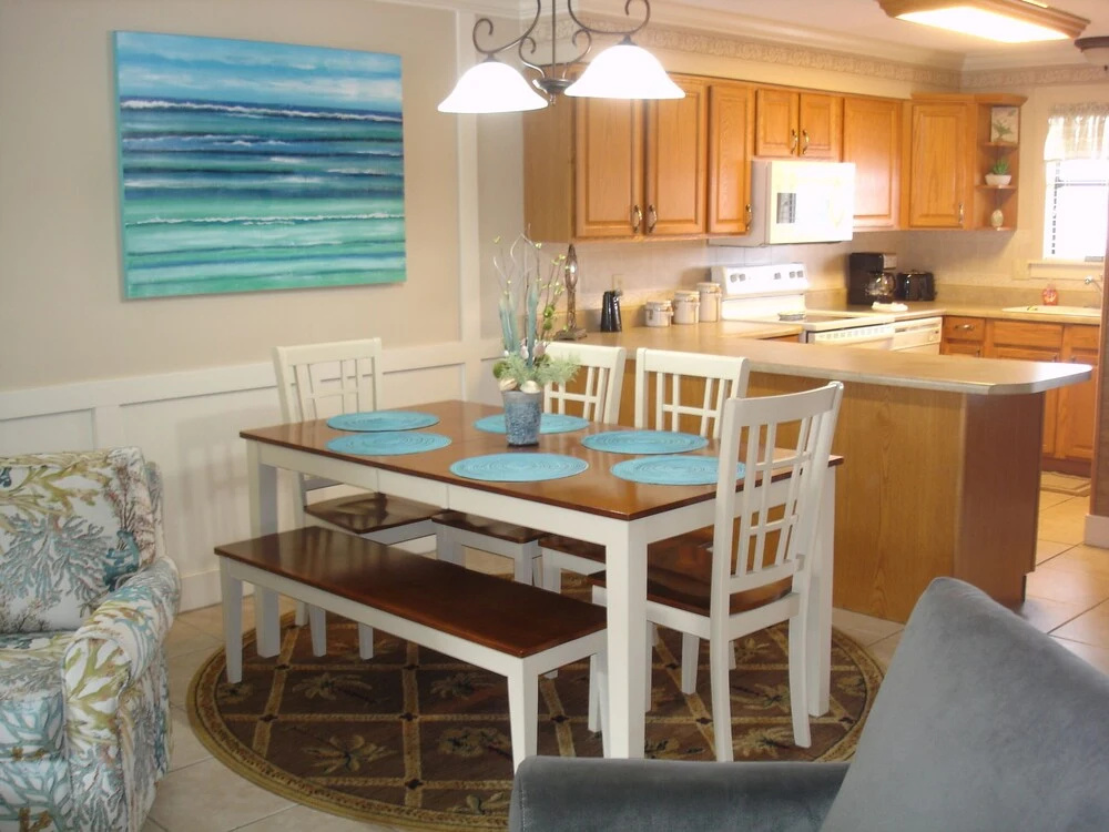 Seaside Beach & Racquet Club 2203