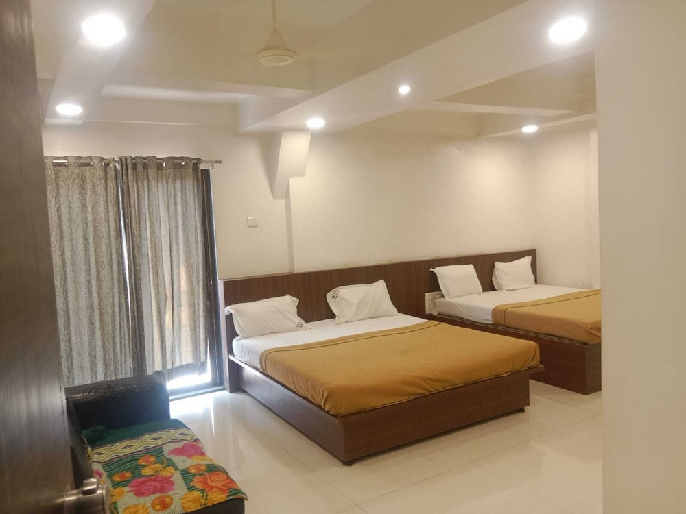 Hotel Sai Gangotri