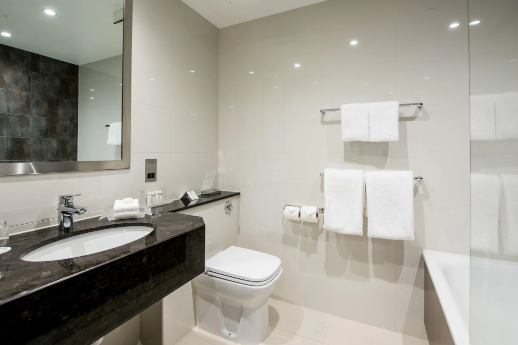 Holiday Inn London Kensington High St. by IHG