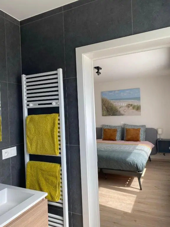 Die huis 14-Een oase van rust tussen polders en kust