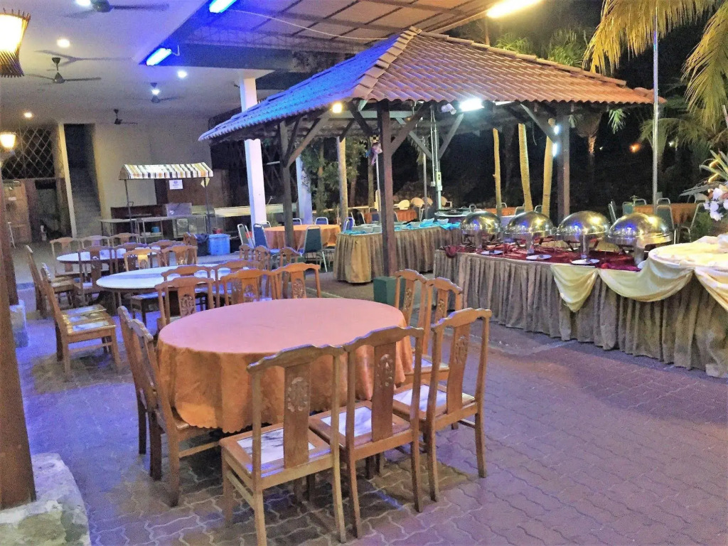 Teluk Batik Holiday Apartment