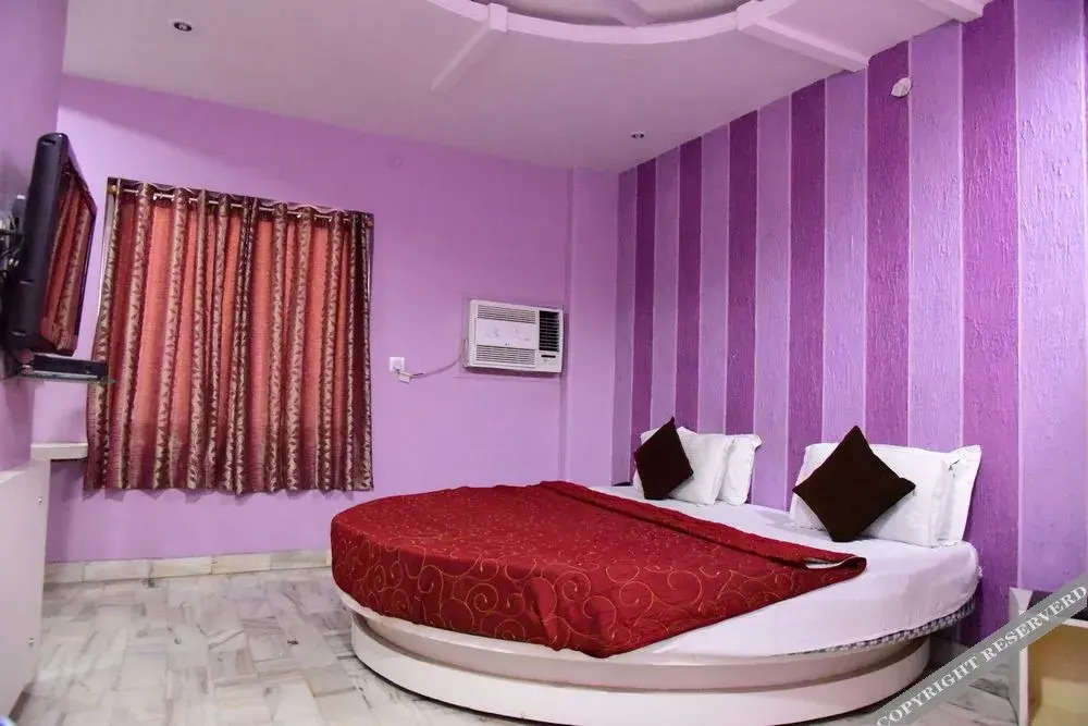 OYO 3950 Hotel Hayat Rabbani