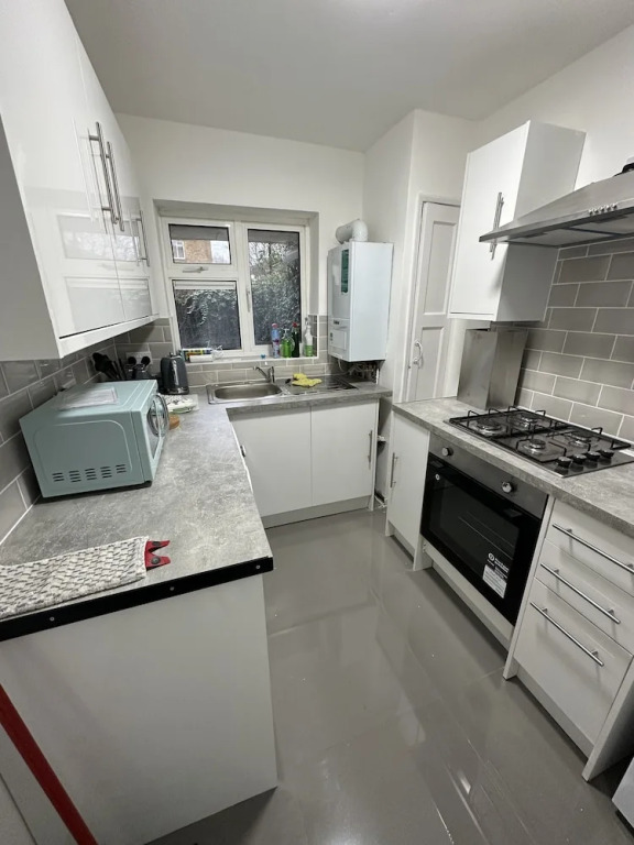 Lovely 1-bed Studio Near Canary Wharf, London