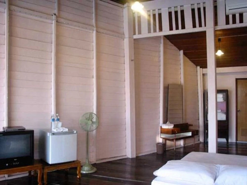 Ploen Amphawa Resort