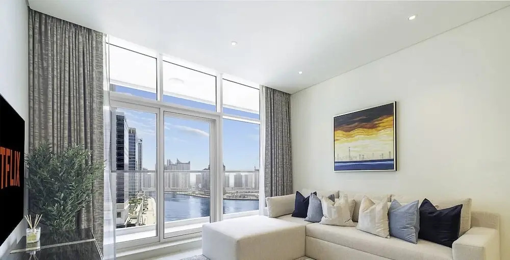 LUX The Bays Edge Canal View Suite