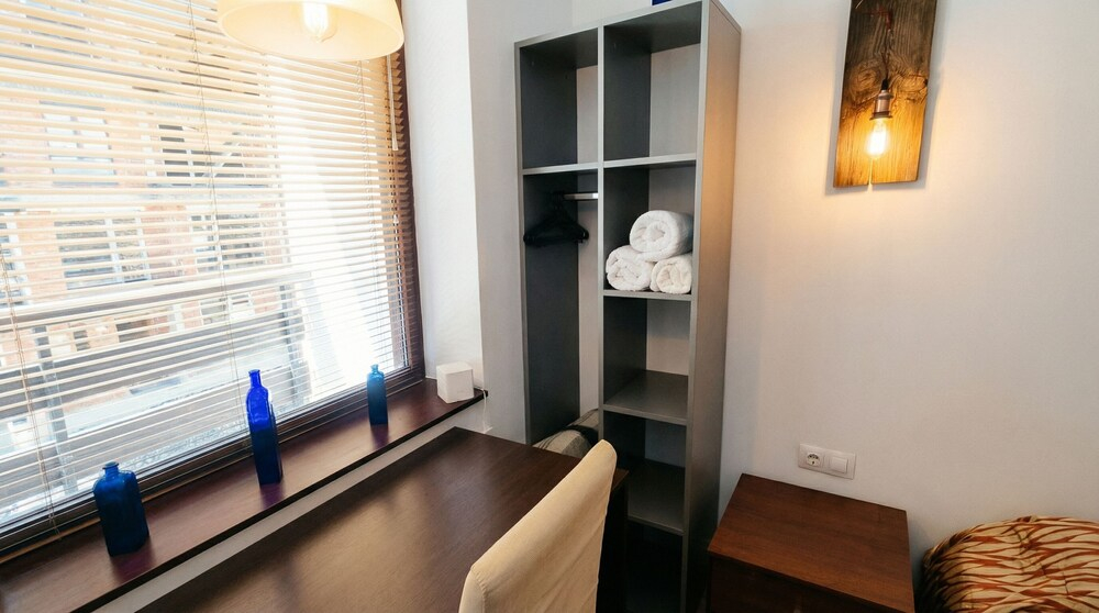 Mountain Paradise 2 - Quiet Cosy Studio - Balcony, Wifi