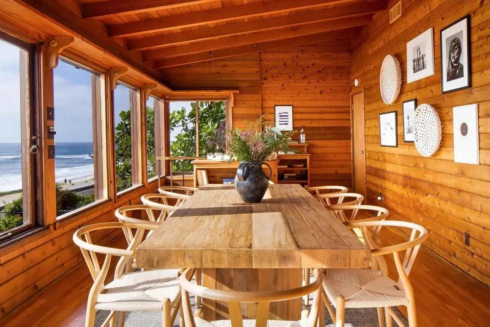 Fleetwood - Retro Modern Oceanfront Home w Two Expansive Patios