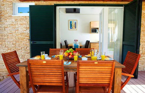 Lando Resort