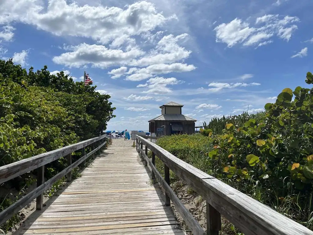 Palm Beach Shores Resort and Vacation Villas