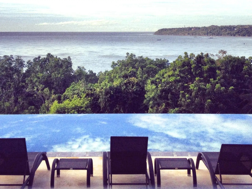 Ocean Suites Bohol Boutique Hotel