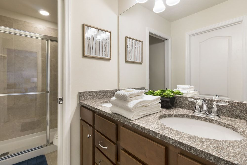 Windsor at Westside - 8882 Geneve Court