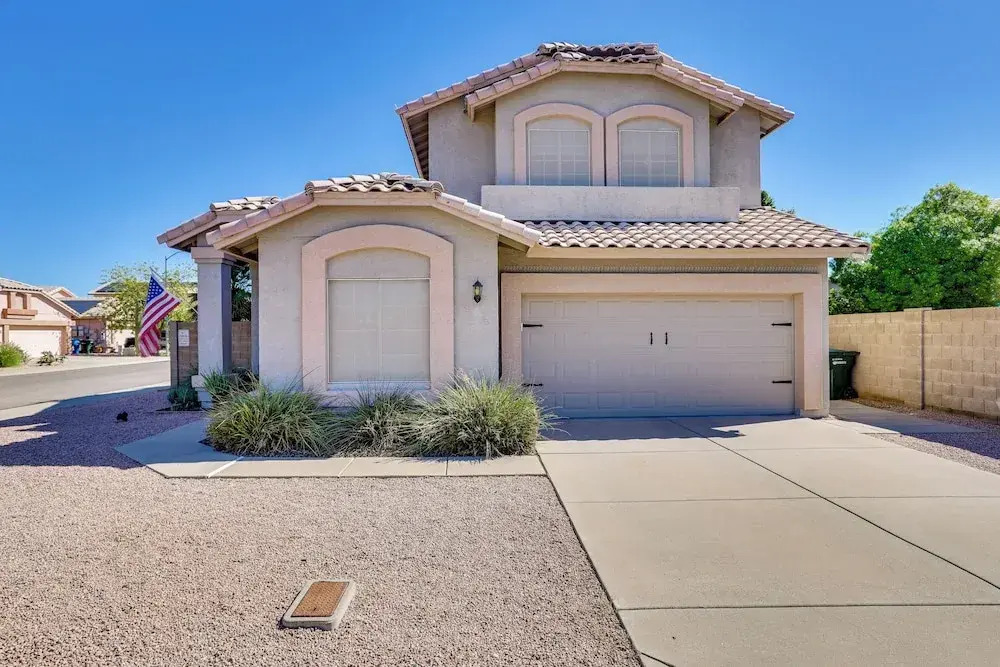 Outdoor Entertainment Area! Relaxing Phoenix Home
