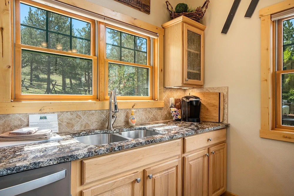 Solitude Bobcat #6 - Estes Park 2 Bedroom Condo by RedAwning
