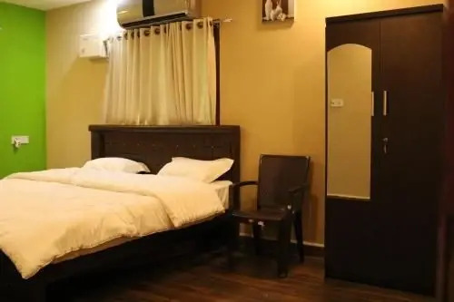 Zoe Service Rooms