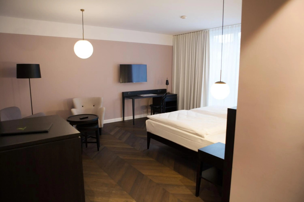 Hotel Caroline