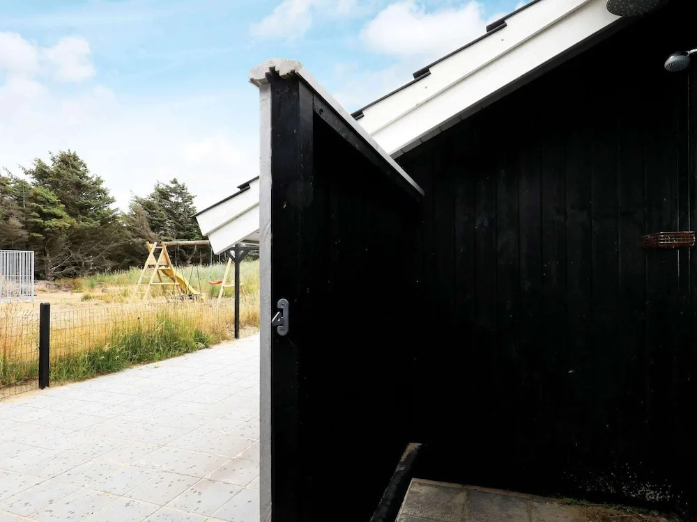 10 Person Holiday Home in Lokken-by Traum