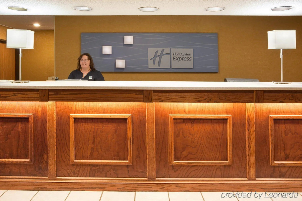 Holiday Inn Express Mt. Vernon by IHG