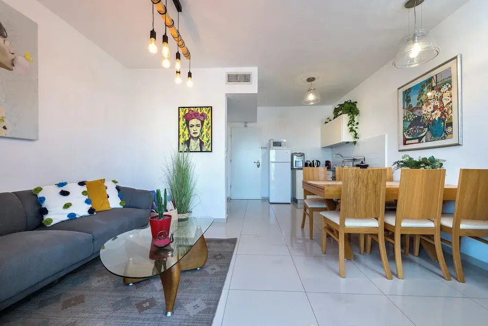 Melony Apartment