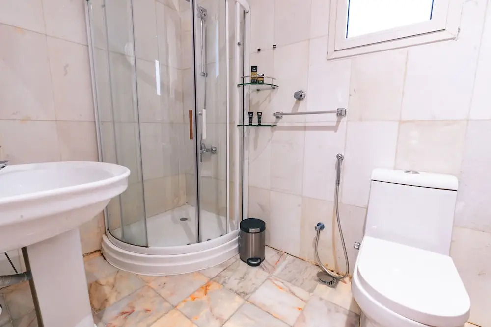 Platinum Al Khamseen Serviced Apartments