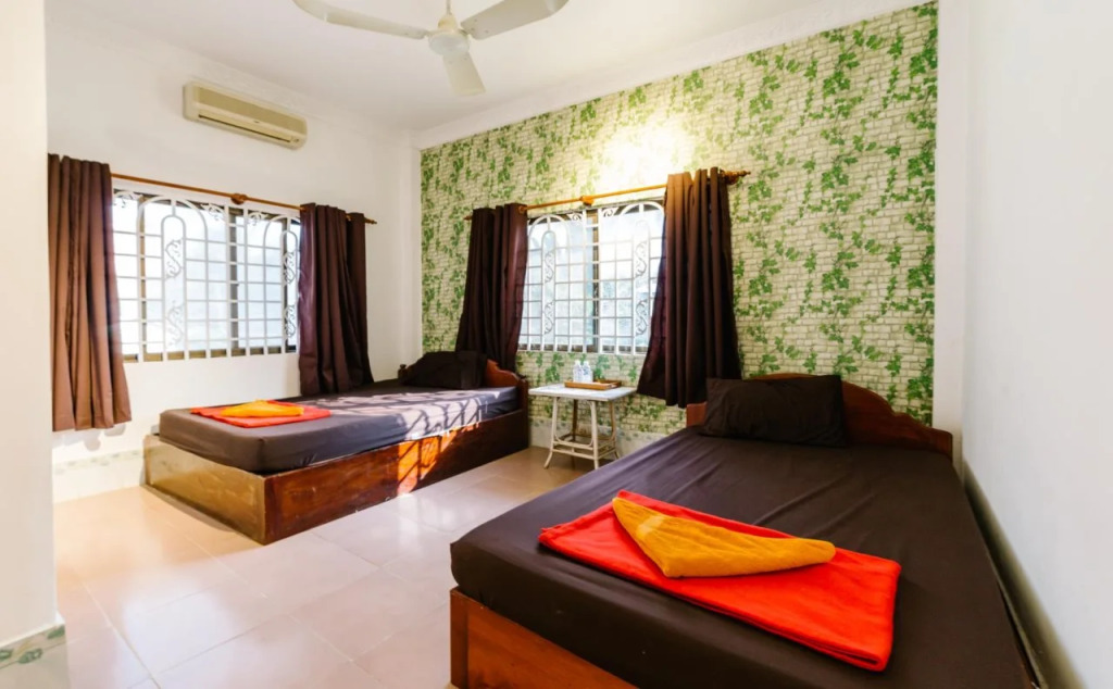 Blank Guesthouse