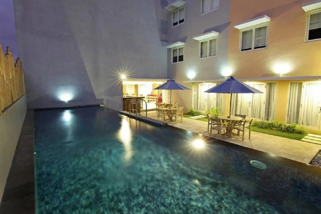 Santosa City Hotel
