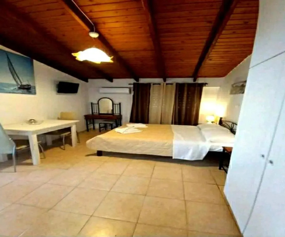 Holiday House by the sea 4