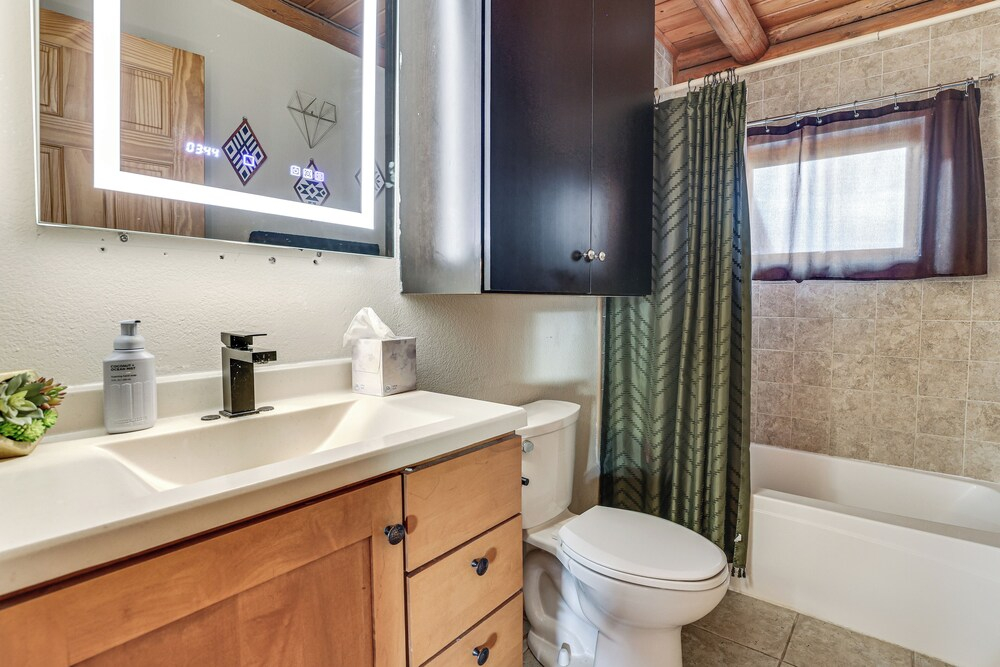 Walk to Main St! Modern Sturgis Cabin w/ Yard