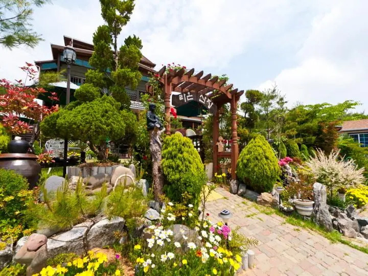 Forest pension
