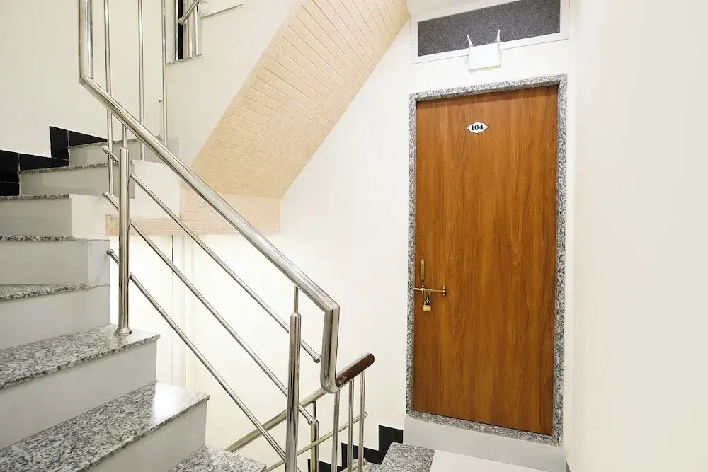 Via Ratna Palace I