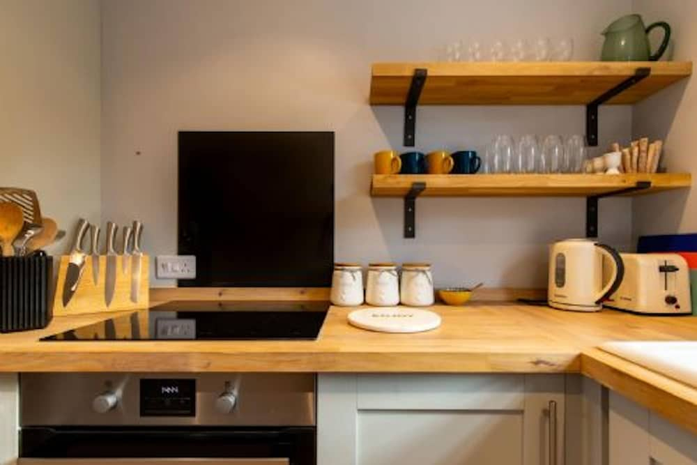 Host & Stay - The Courtyard
