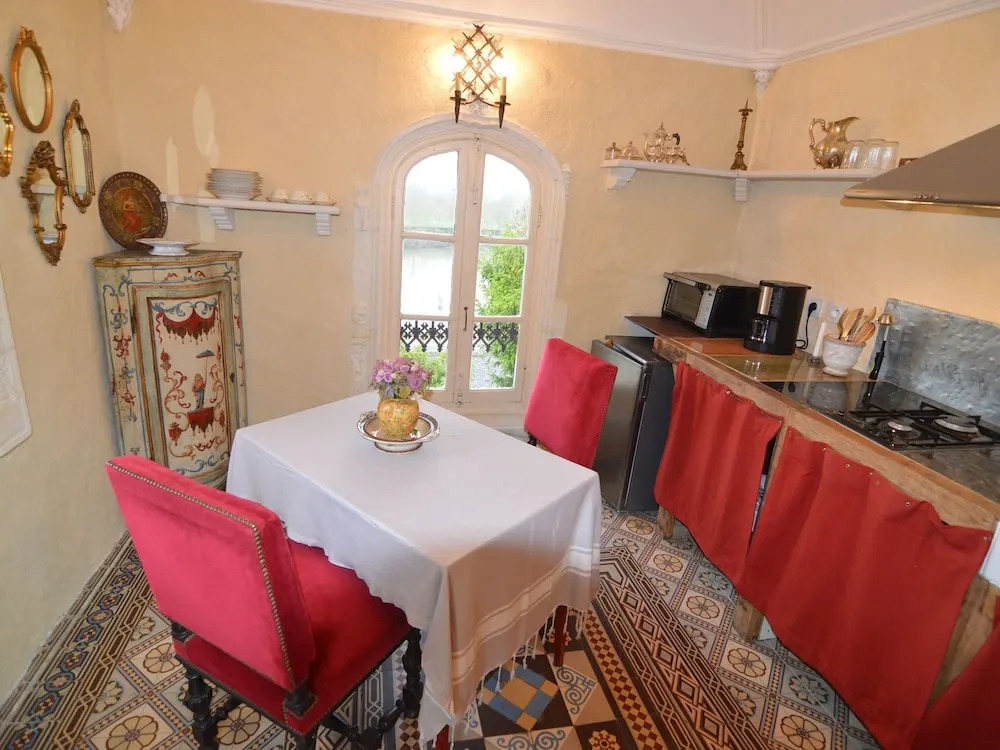 Holiday Home in Amboise With Terrace, Private Garden, BBQ