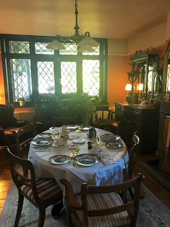 Harrys bed and breakfast