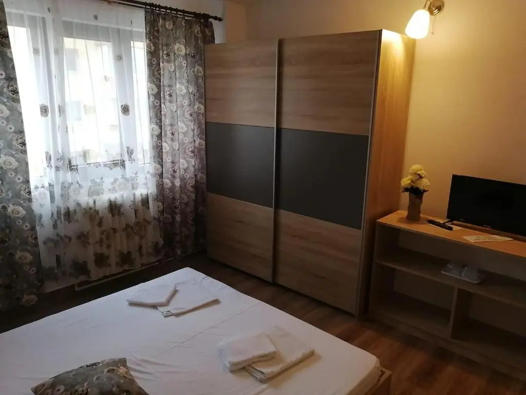 Hotel Dacor
