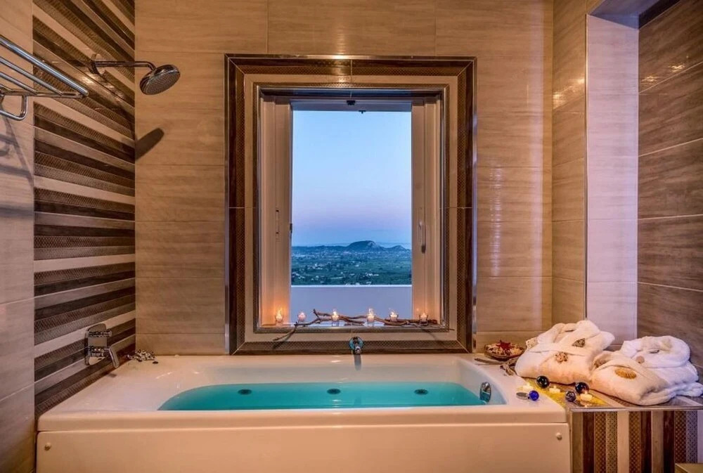 Castelli Luxury Villa 4-bedroom Villa With Private Pool