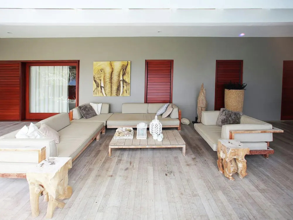Cosy Seaside Villa in Jan Thiel With Pool