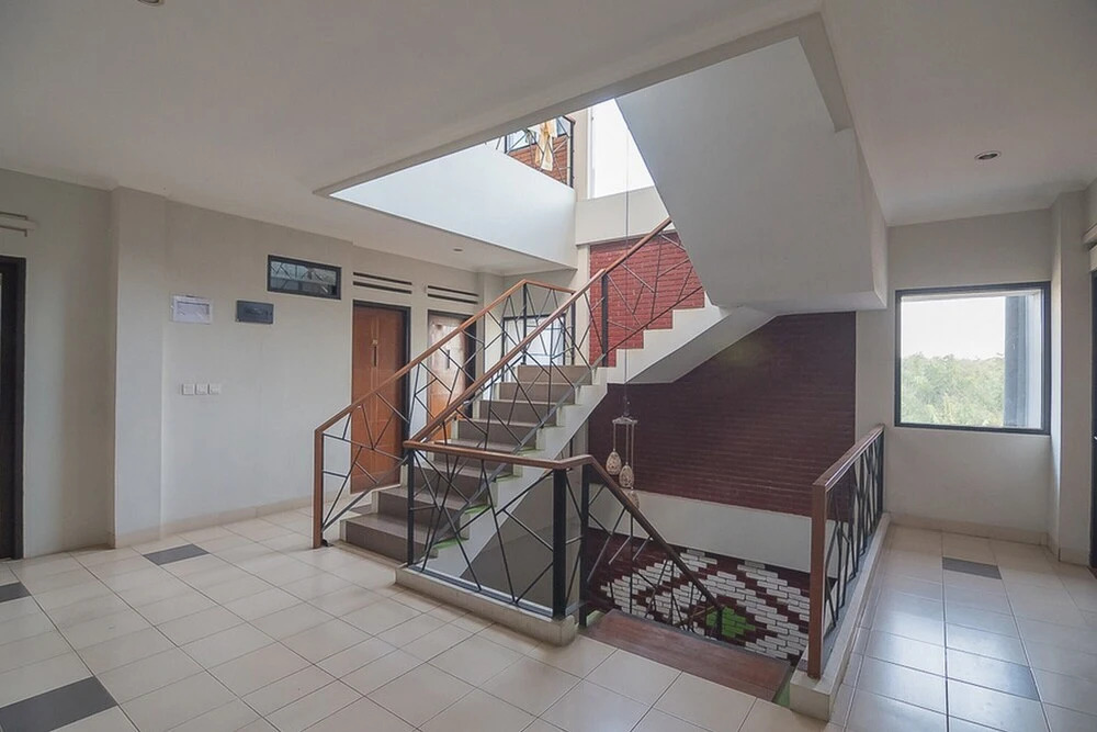 Lebah Villas by RedDoorz