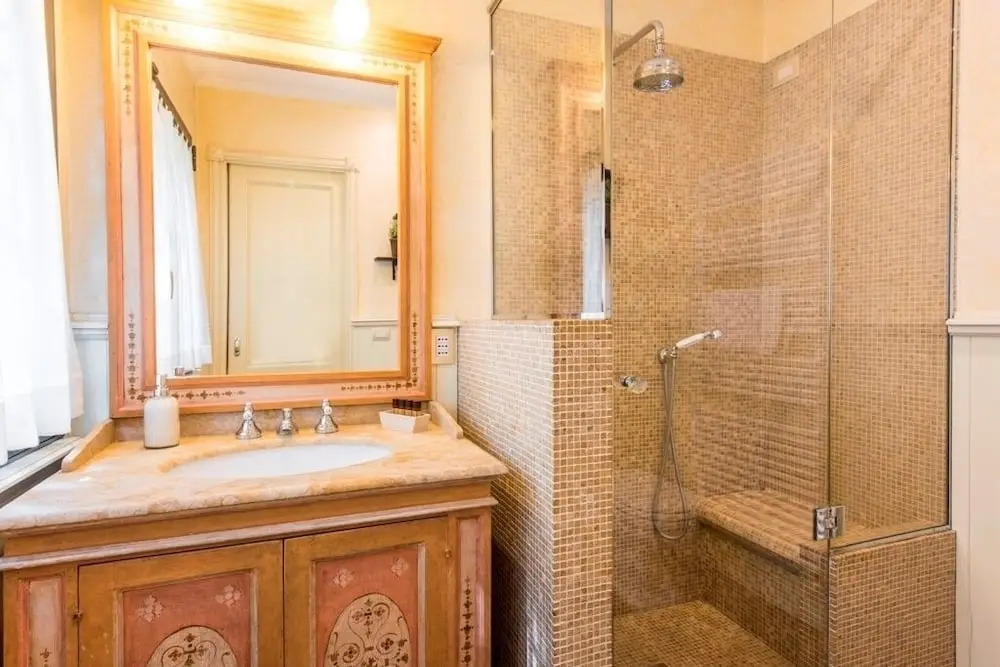 Deluxe Charming Florentine VILLA in the City. PLUS