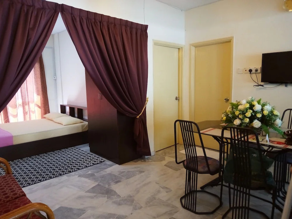 Rose Condo@ Cocobay Beach Resort