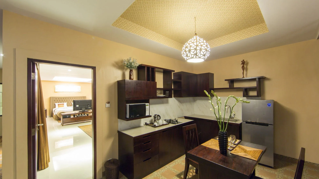 Flamingo Dewata Suite