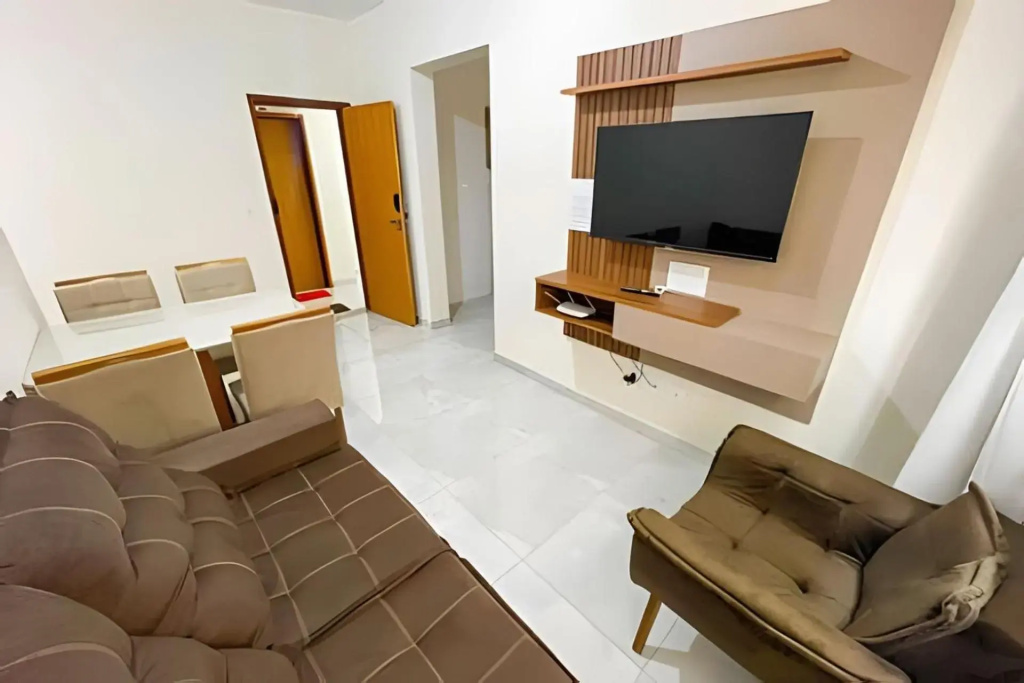 103 - APARTAMENTO de 2 QUARTOS 400m do PARQUE de EXPOSIÇÃO
