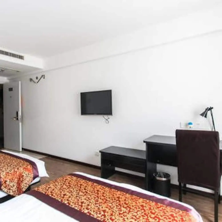 Super 8 Hotel