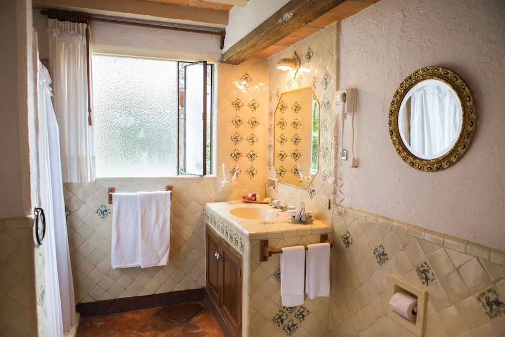Casa Bugambilia, Un Pequeño Hotel en Tepoztlán