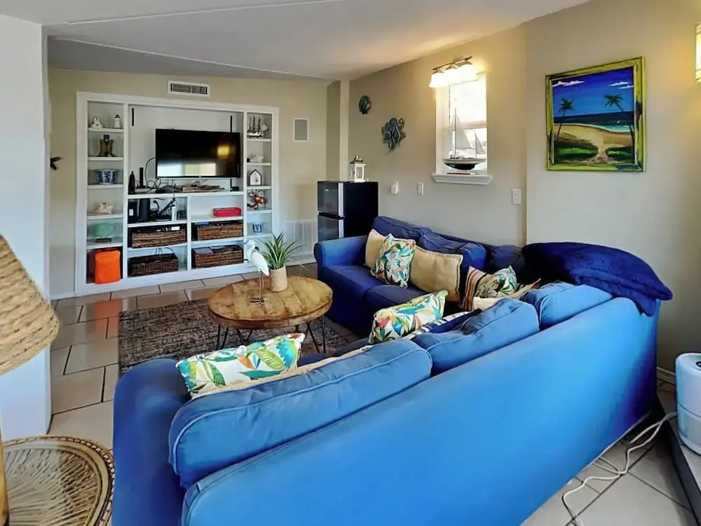 Siesta Keys by Miss Kitty’s