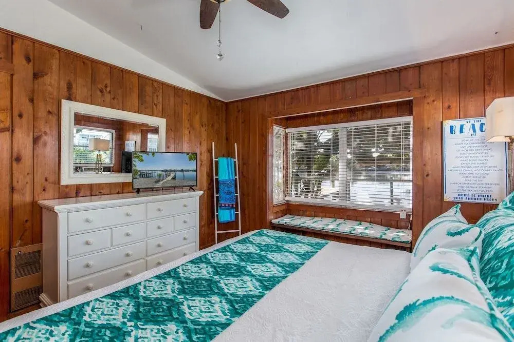Coastal Escape - Indian Rocks Beach 2 Bedroom Apts by Redawning