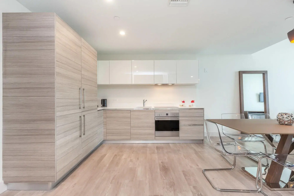 Private Luxury Condos at Costa Hollywood
