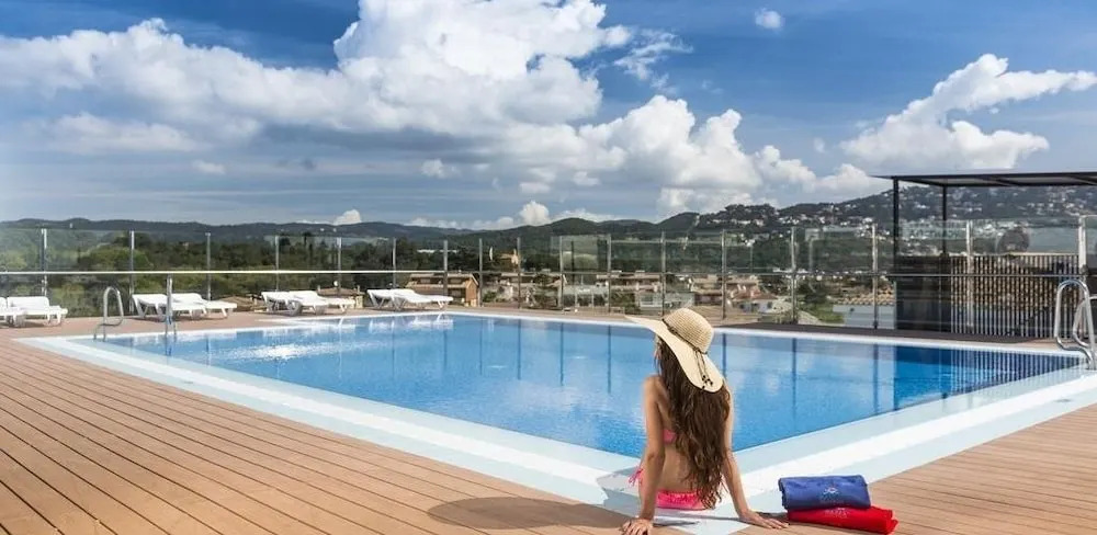 Apartamento cerca de Water World y Gnomo Park