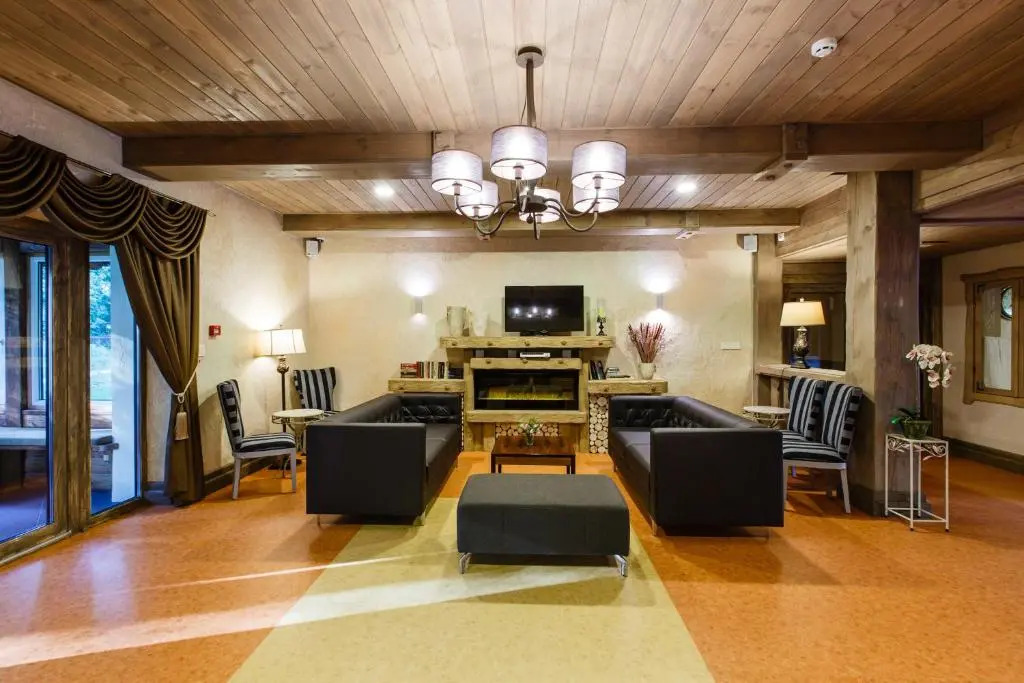 Agate Hotel